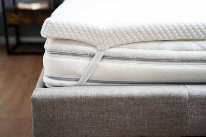 Surmatelas Orthopédique D30 – Redonne Vie à Votre Matelas & Soulage le Dos